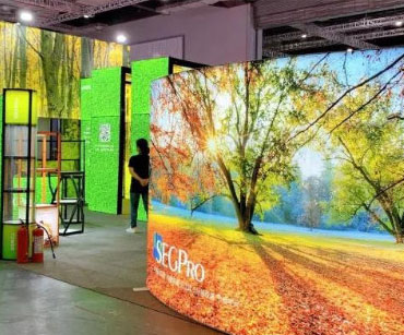 Exhibition frame and its characteristics of a simple analysis